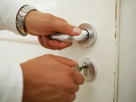 Broken-Key-Extraction--in-Bridgeton-Missouri-Broken-Key-Extraction-666528-image